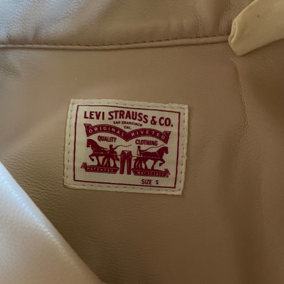 Levi's Tan Pleather Jacket - Picture 3 of 8